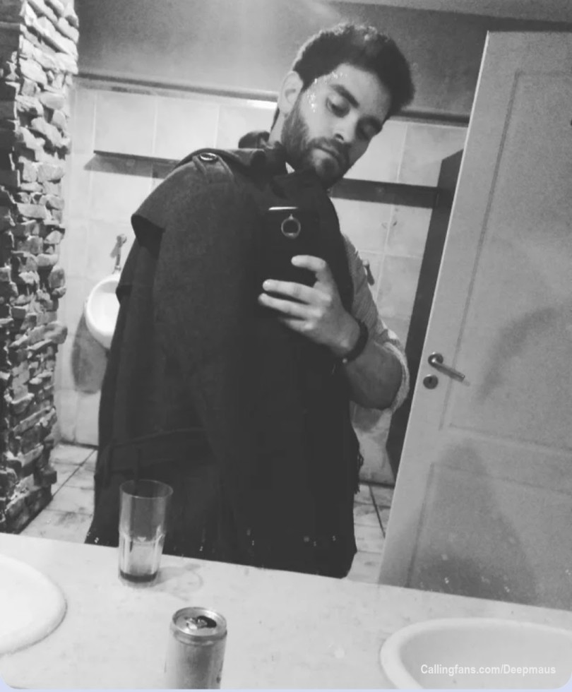 Hola y Welcome a mi perfil, encantado de conocerlos :)
 Tell me what you think of the photo